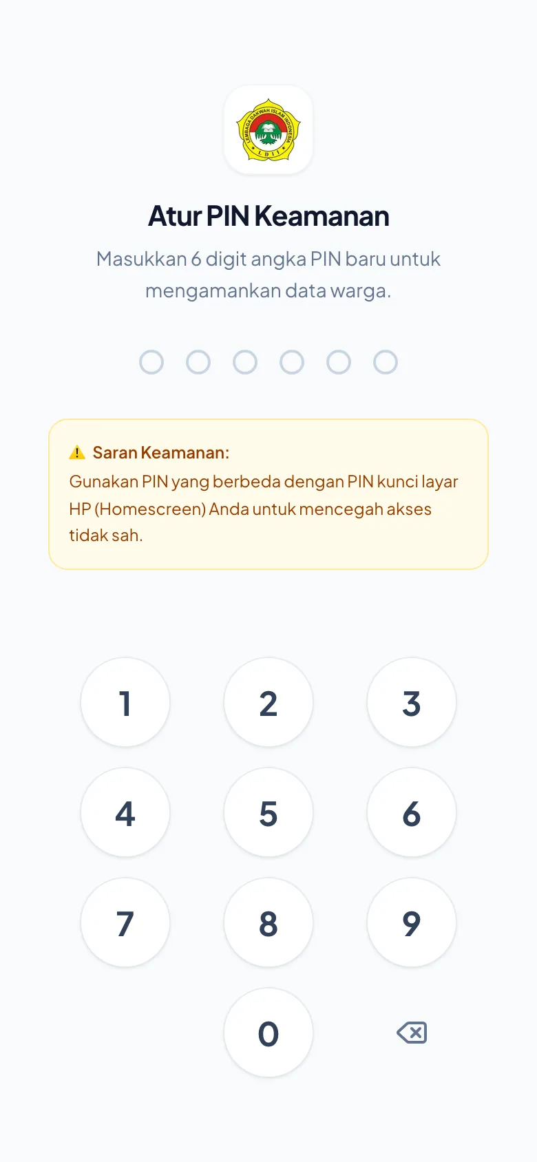 Peragaan: Judulnya “Atur PIN Keamanan” dan ada kotak kuning Saran Keamanan — penanda bahwa Anda sedang MEMBUAT PIN, bukan membuka kunci.