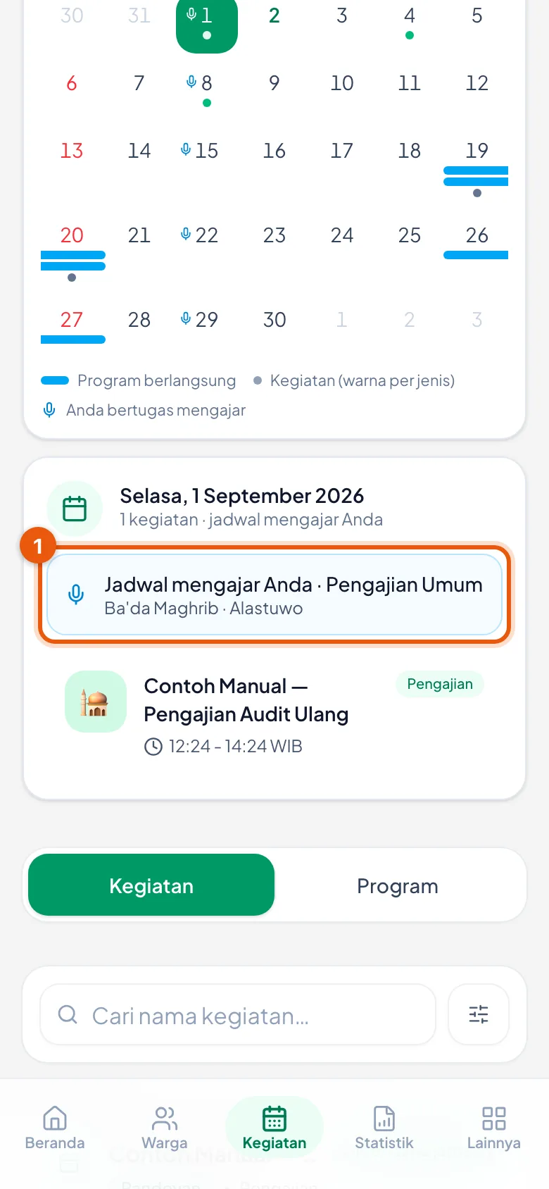 Peragaan: Tanggal Selasa bertanda mikrofon, dan nomor 1 baris Jadwal mengajar Anda di daftar hari.