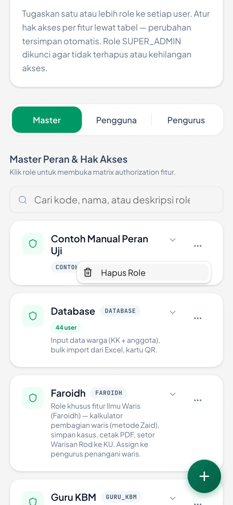Tanda titik tiga di kanan kartu peran membuka pilihan Hapus Role.